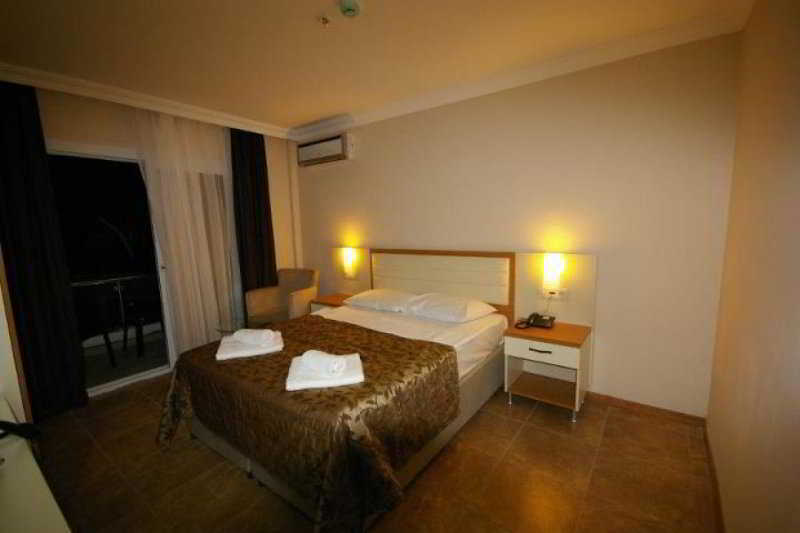 Bitez Risa Hotel Экстерьер фото