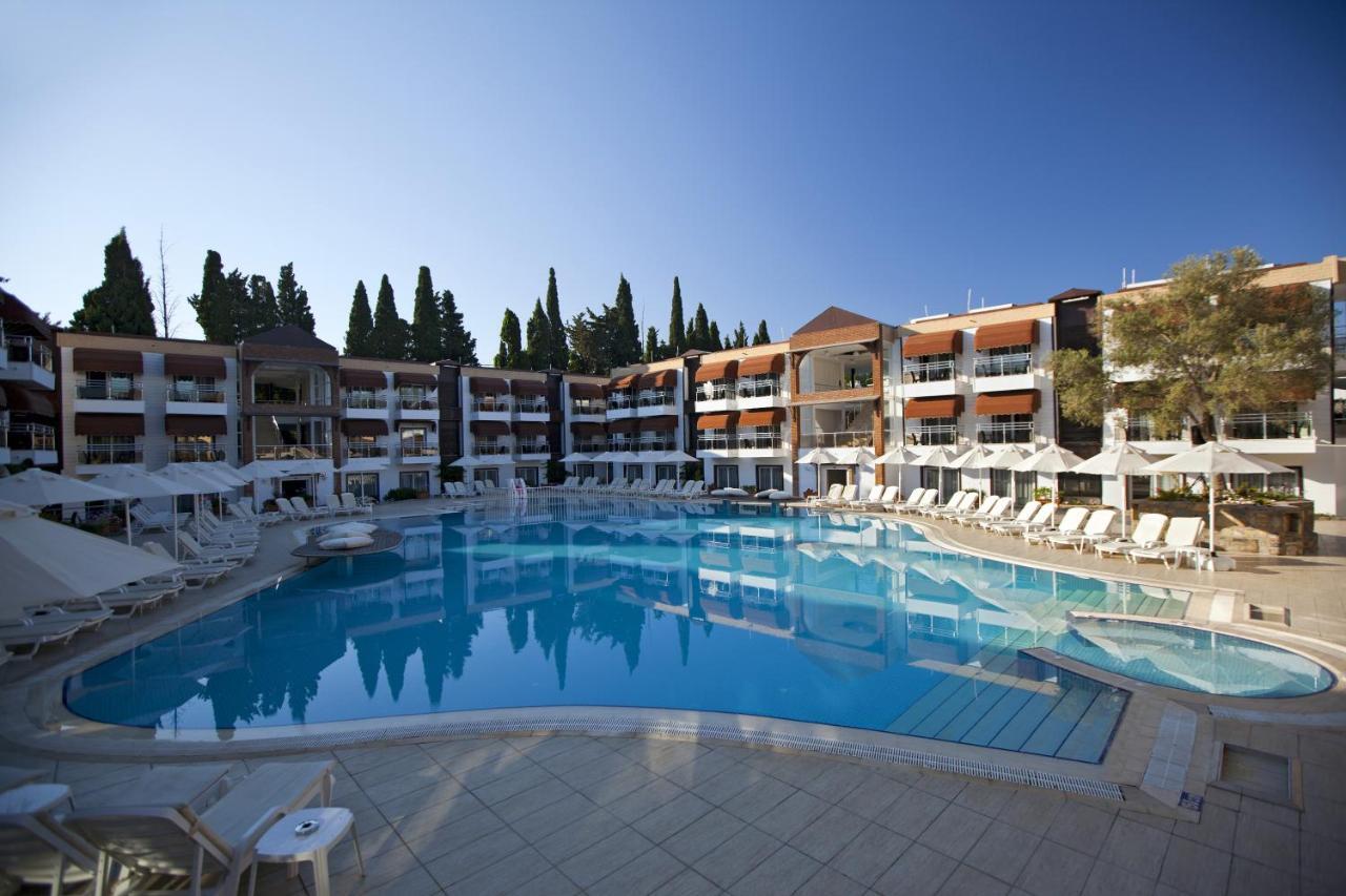 Bitez Risa Hotel Экстерьер фото
